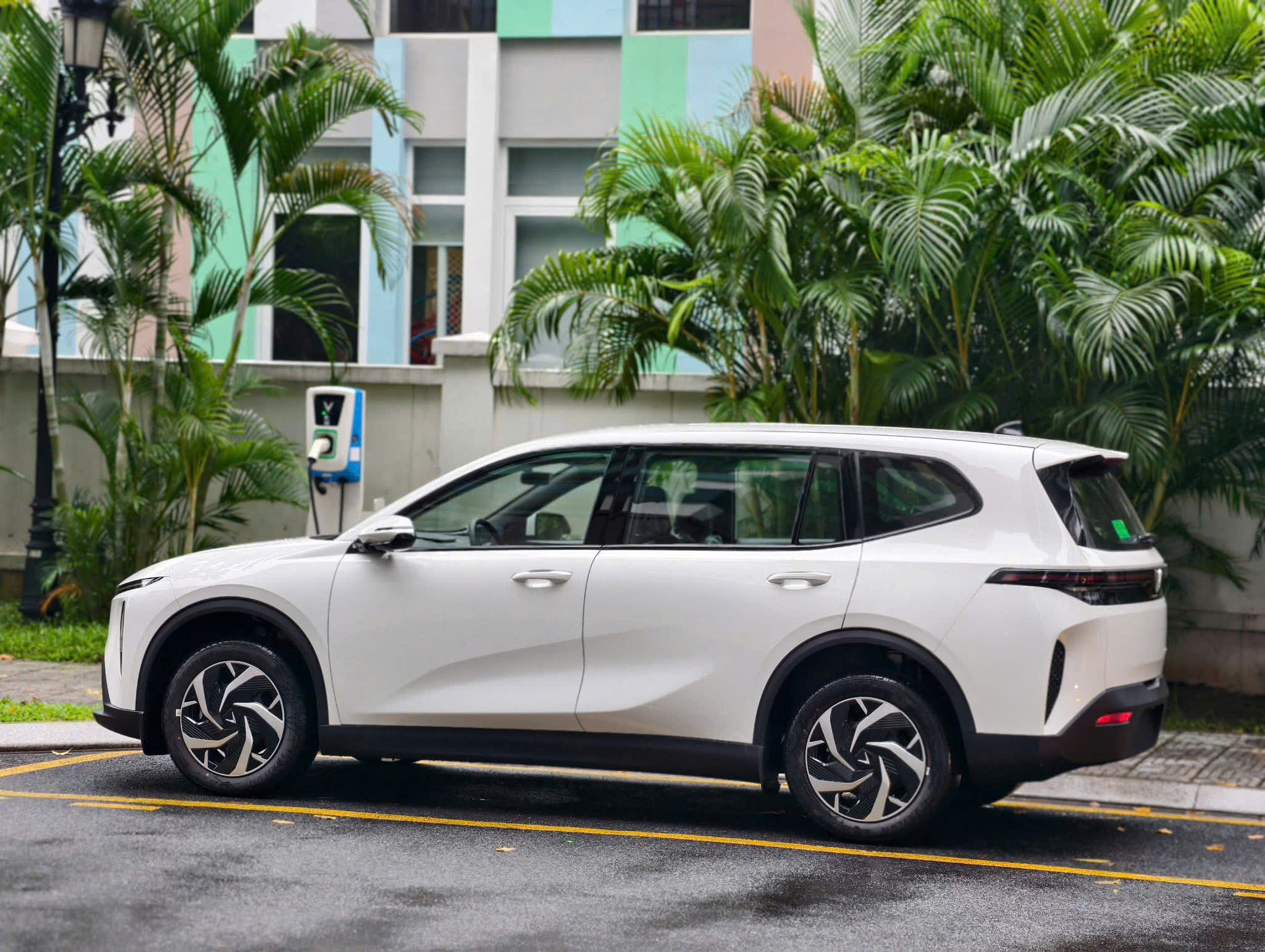 VINFAST LIMO GREEN - VINFAST LIMO GREEN – RỘNG MỞ KHÔNG GIAN – TẬN HƯỞNG HÀNH TRÌNH